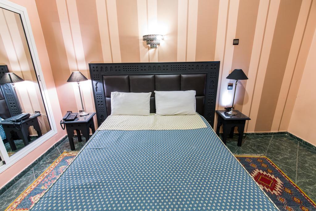 Hotel Akouas Meknès Habitación foto